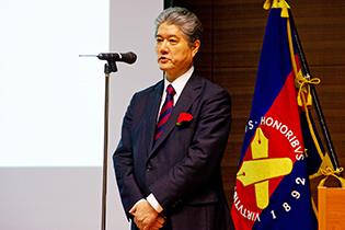 h63s0254②長谷山慶應義塾長・体育会会長による挨拶.jpg