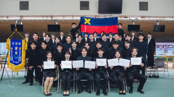 早慶戦4連覇を果たした射撃部部員一同.jpg